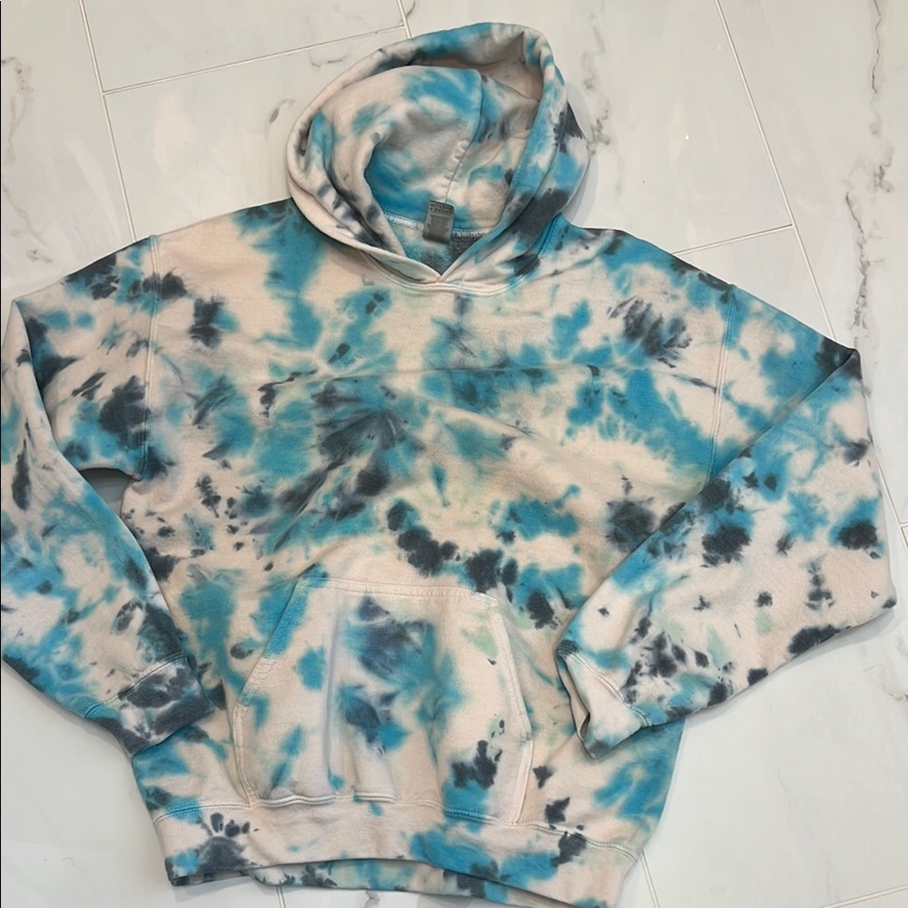 Gildan Blue and White Tie-Dye Hoodie unisex size medium